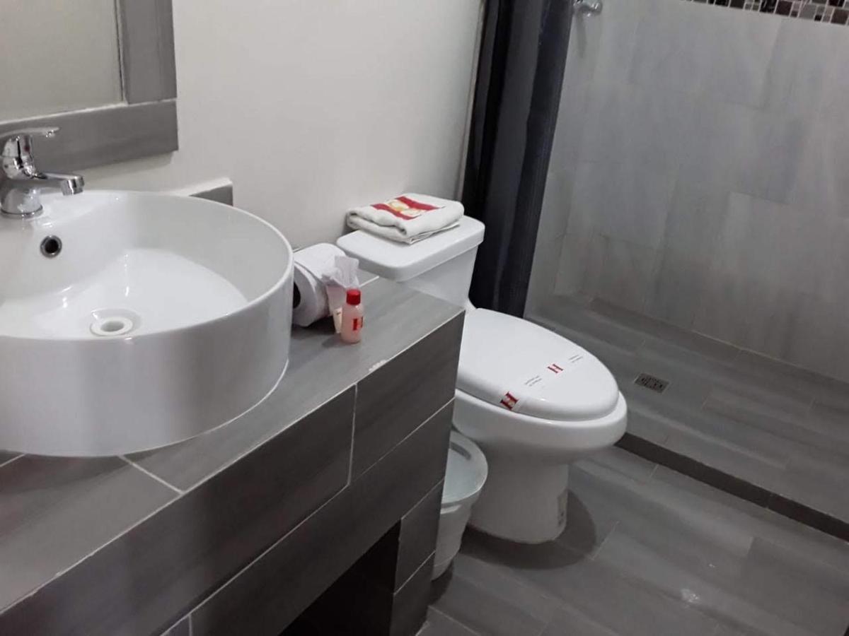 Hotel Sevilla פלנקה מראה חיצוני תמונה