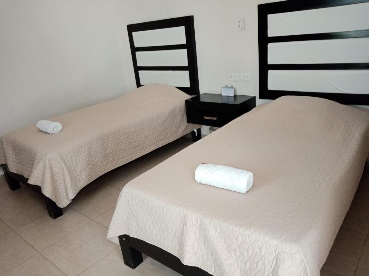 Hotel Sevilla פלנקה מראה חיצוני תמונה