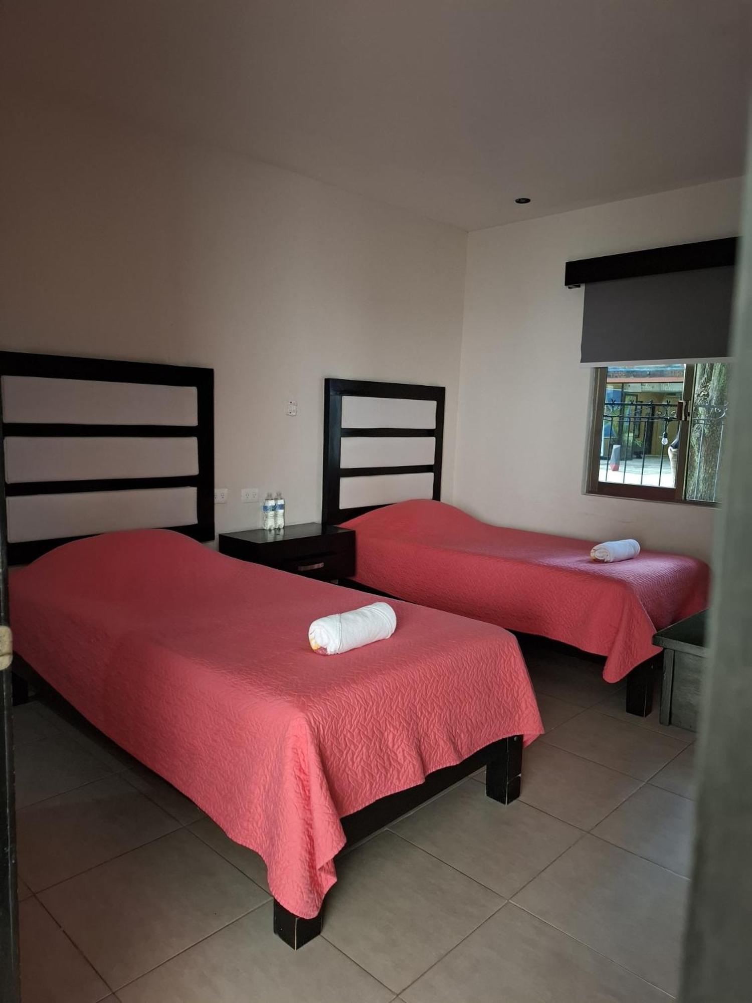 Hotel Sevilla פלנקה מראה חיצוני תמונה